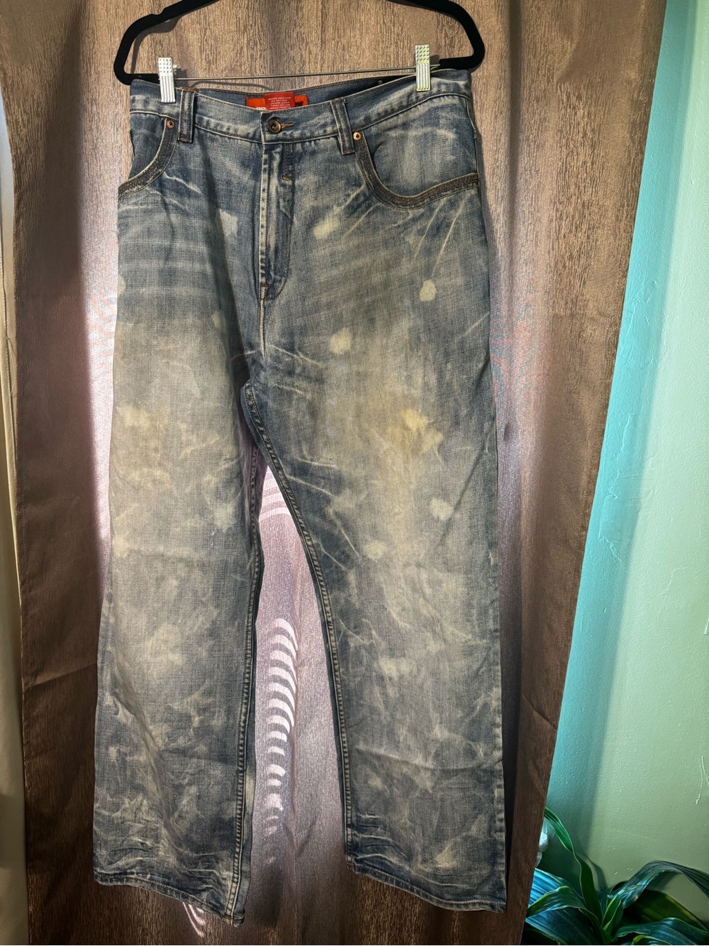 ROCAWEAR Distressed Jeans Classic Fit Men's Size 40/ 32 Denim 90’s Hip Hop Y2K